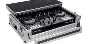 DDJ 800 + flightcase Plugger