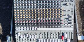 Table de mixage Korg Soundlink MW-2408 + flycase