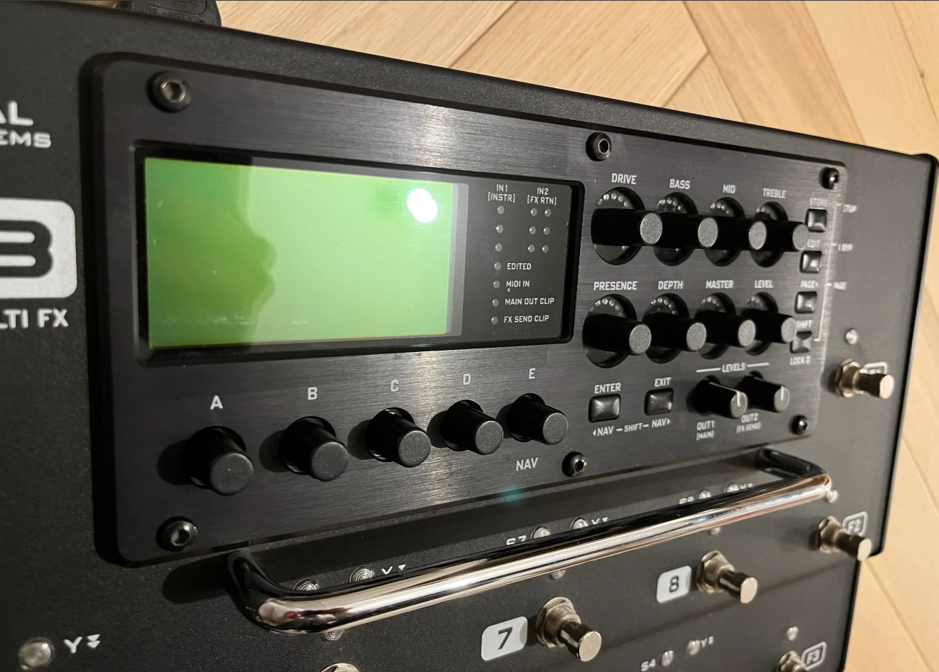 Fractal Audio Systems AX8 (33394)