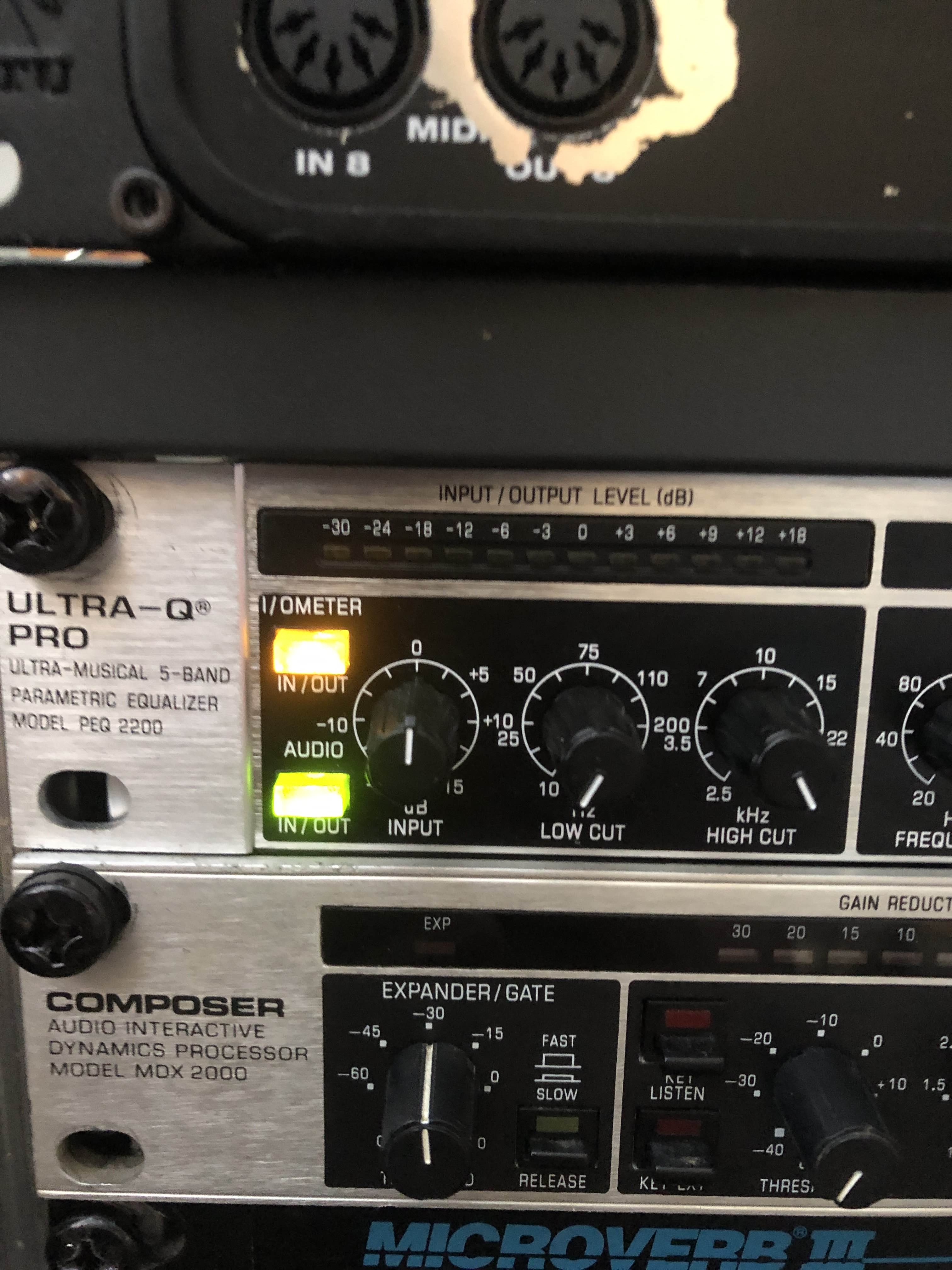 Behringer Ultra-Q Pro PEQ2200