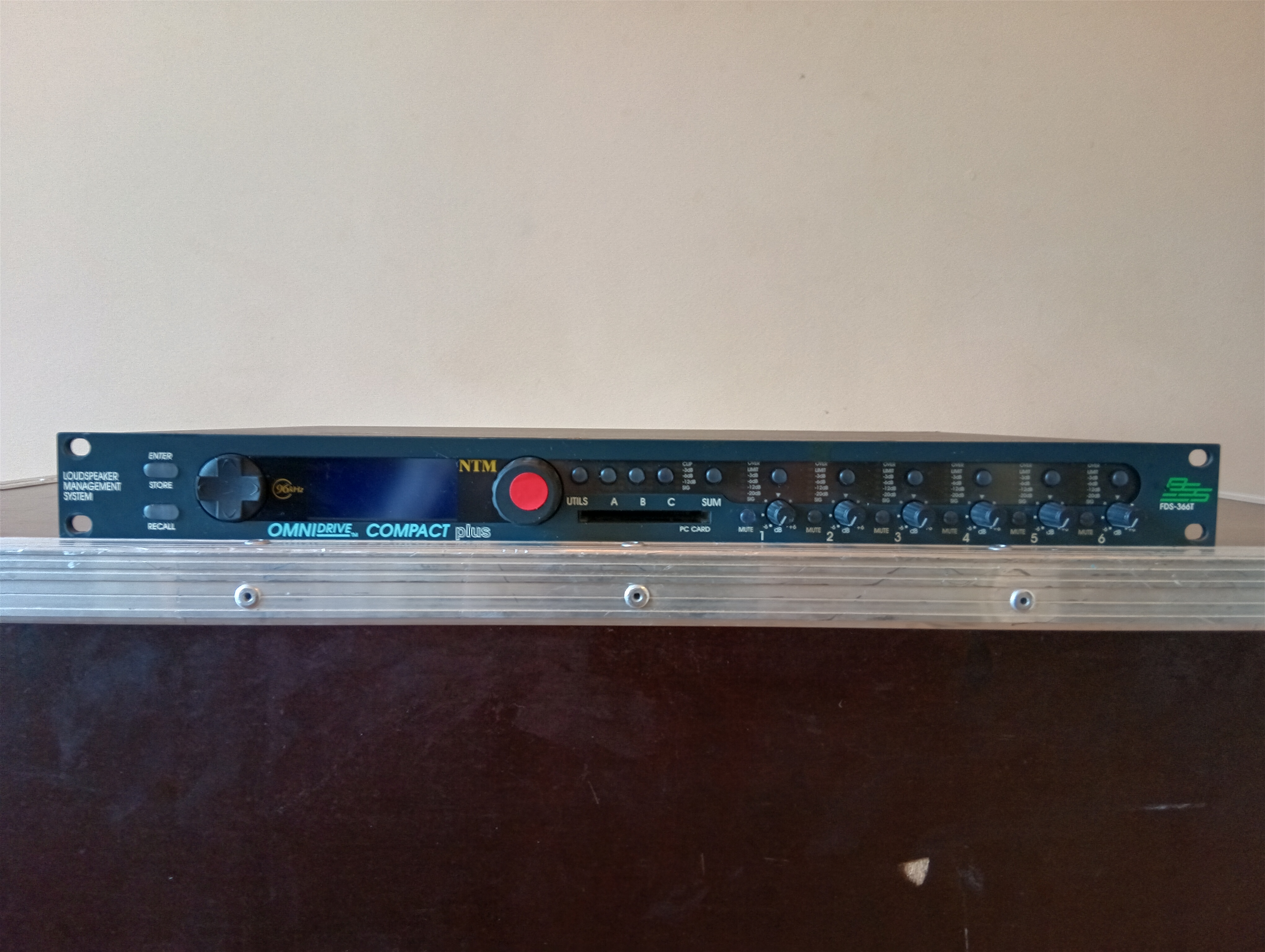 [BSS Omnidrive FDS-366T] – Processeur 2x6