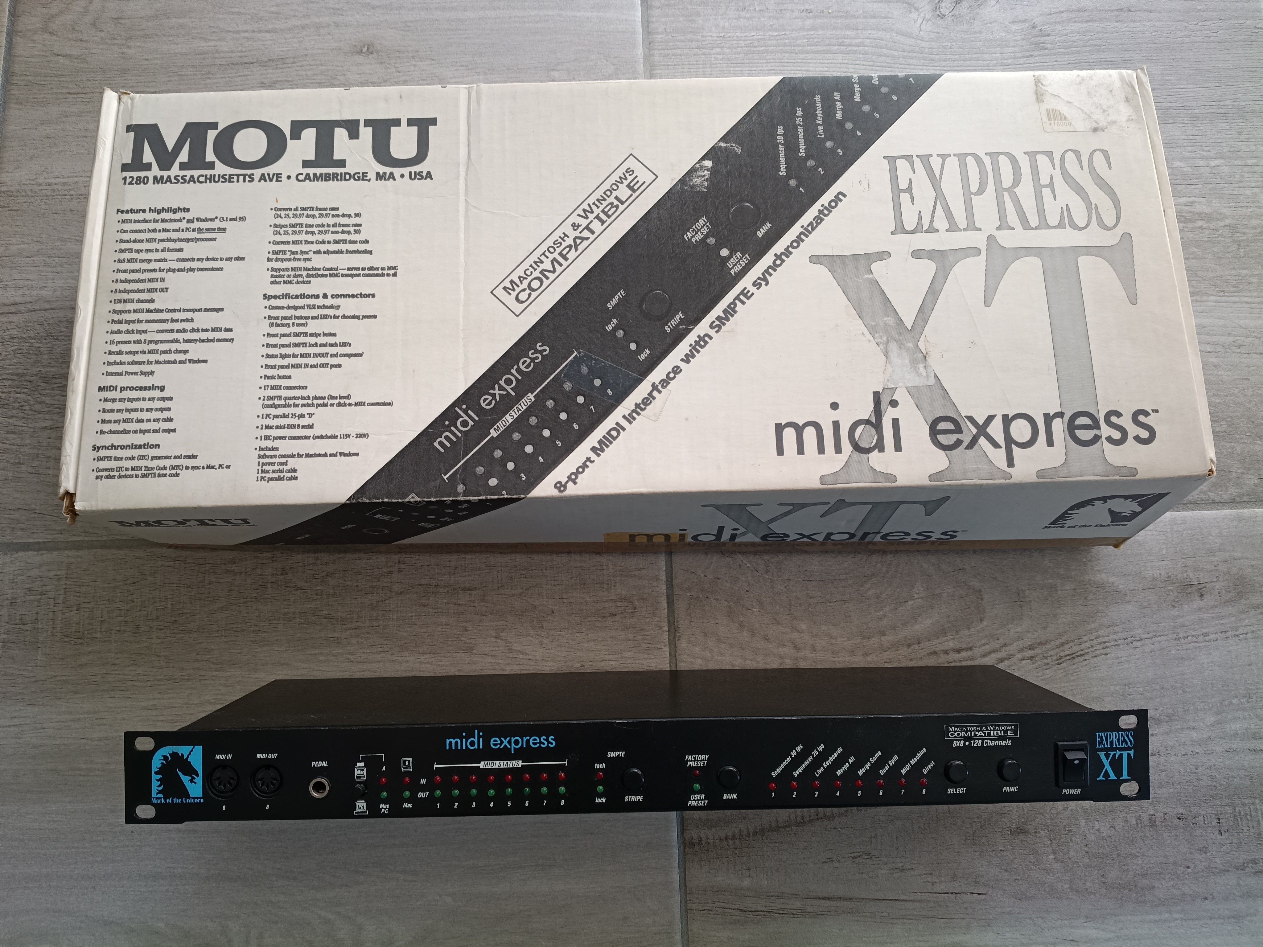 Vends MOTU MIDI Express XT – Interface MIDI - Port Parallèle