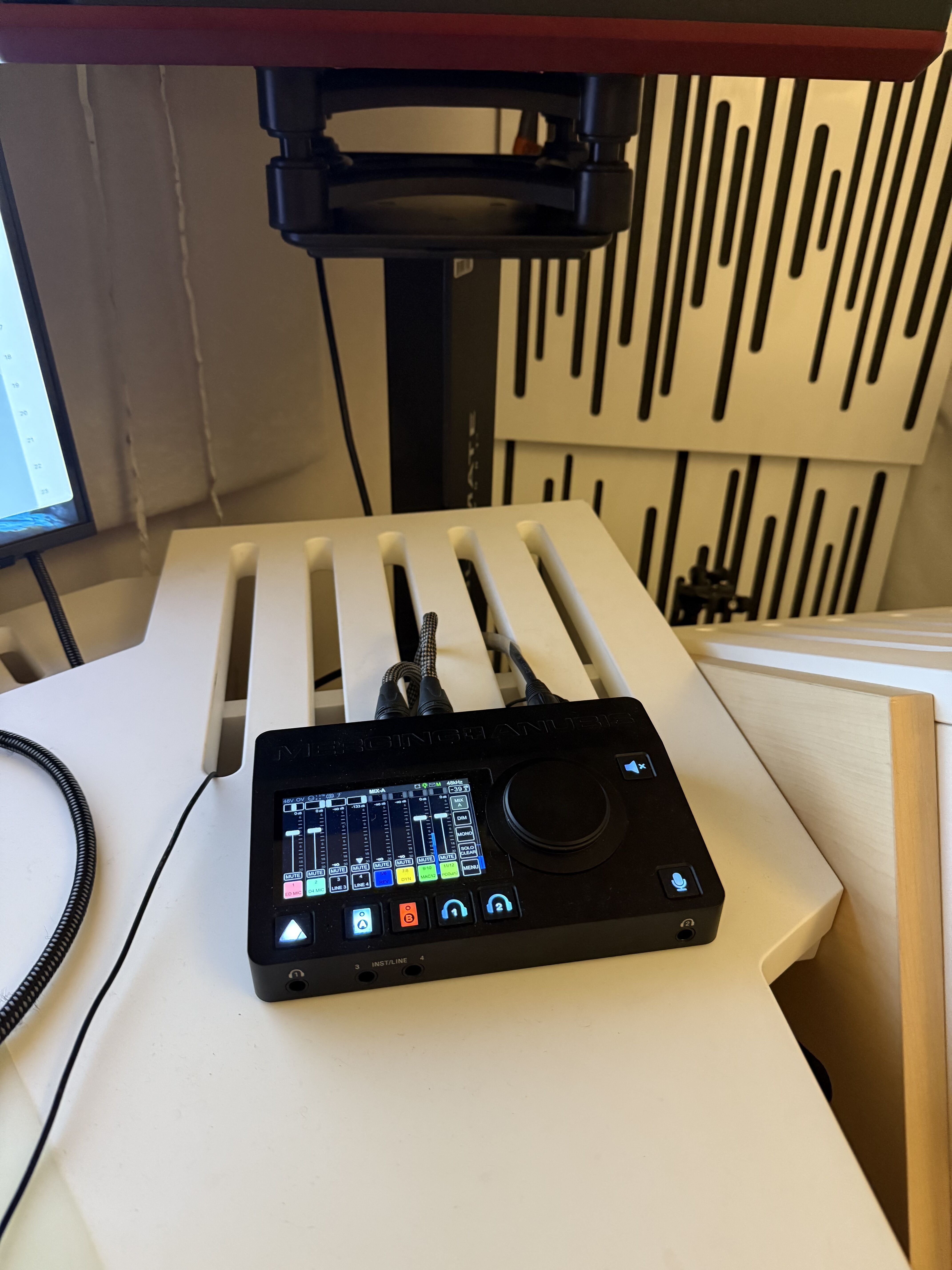 Vends Merging Anubis en parfait état.