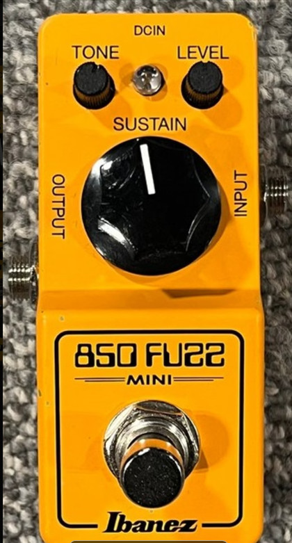 Vends IBANEZ 850 Mini Fuzz