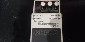 Vends pédale Boss NS2