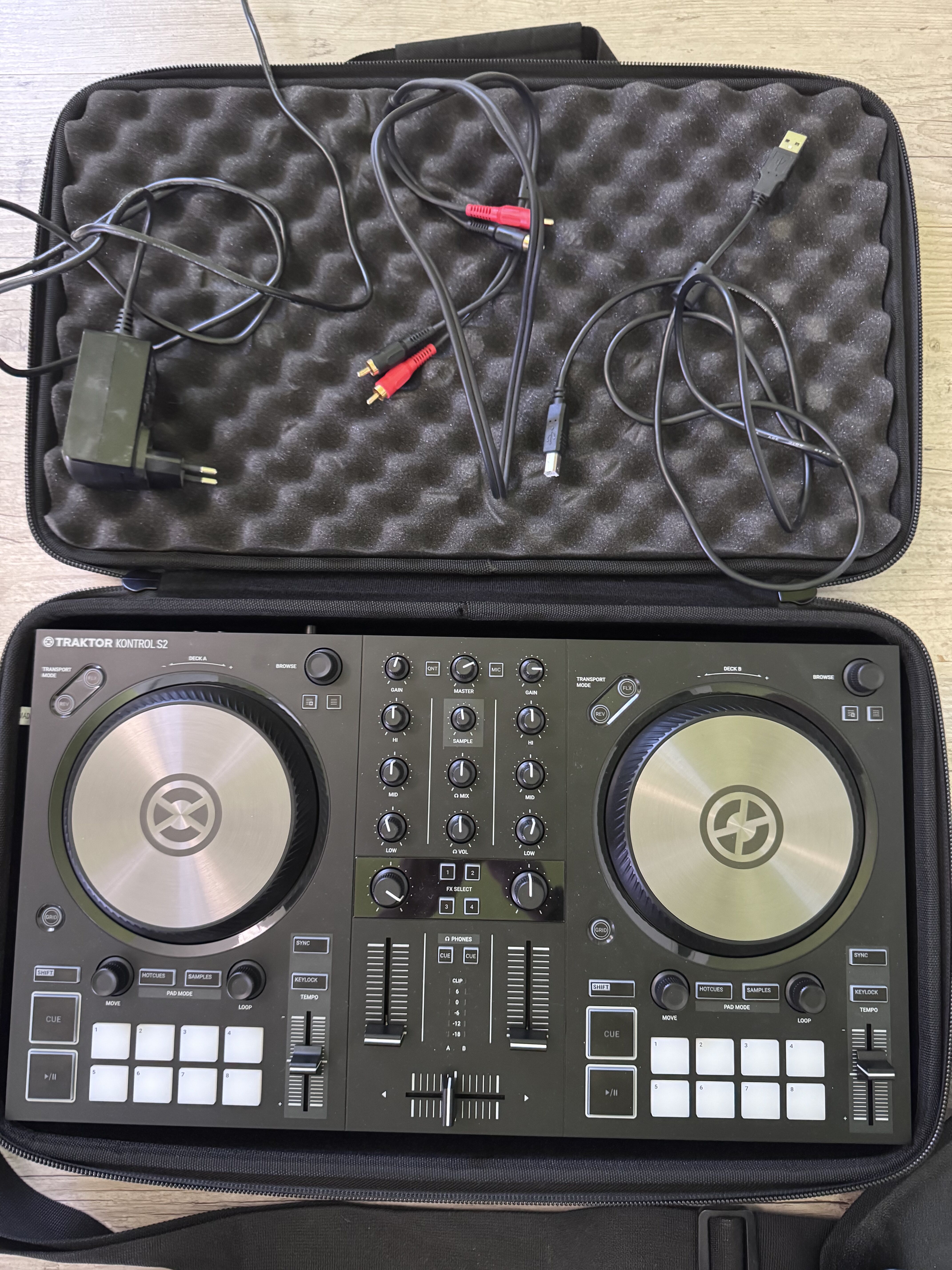 Vends Traktor Kontrol S2 MK3