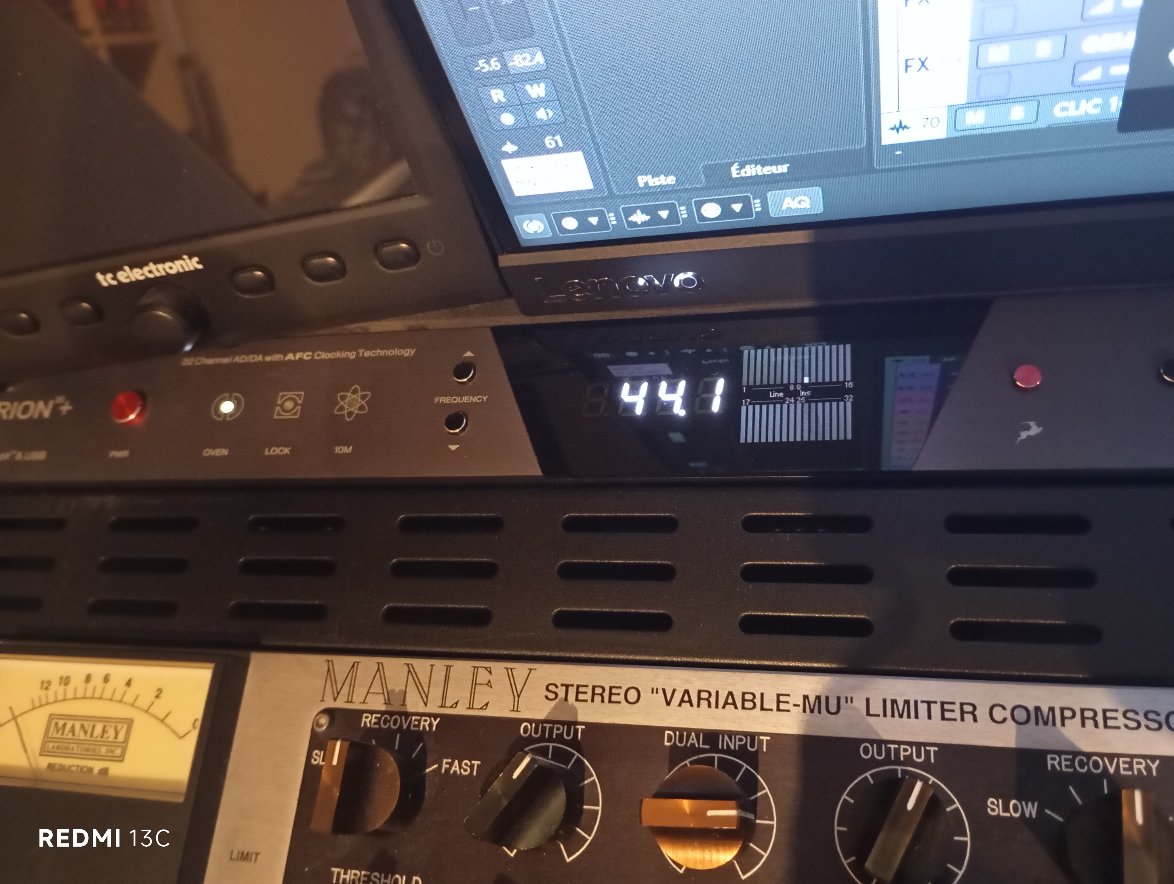 Antelope Audio Orion 32+ Gen 3 avec câbles Thunderbolt Apple + adaptateur apple