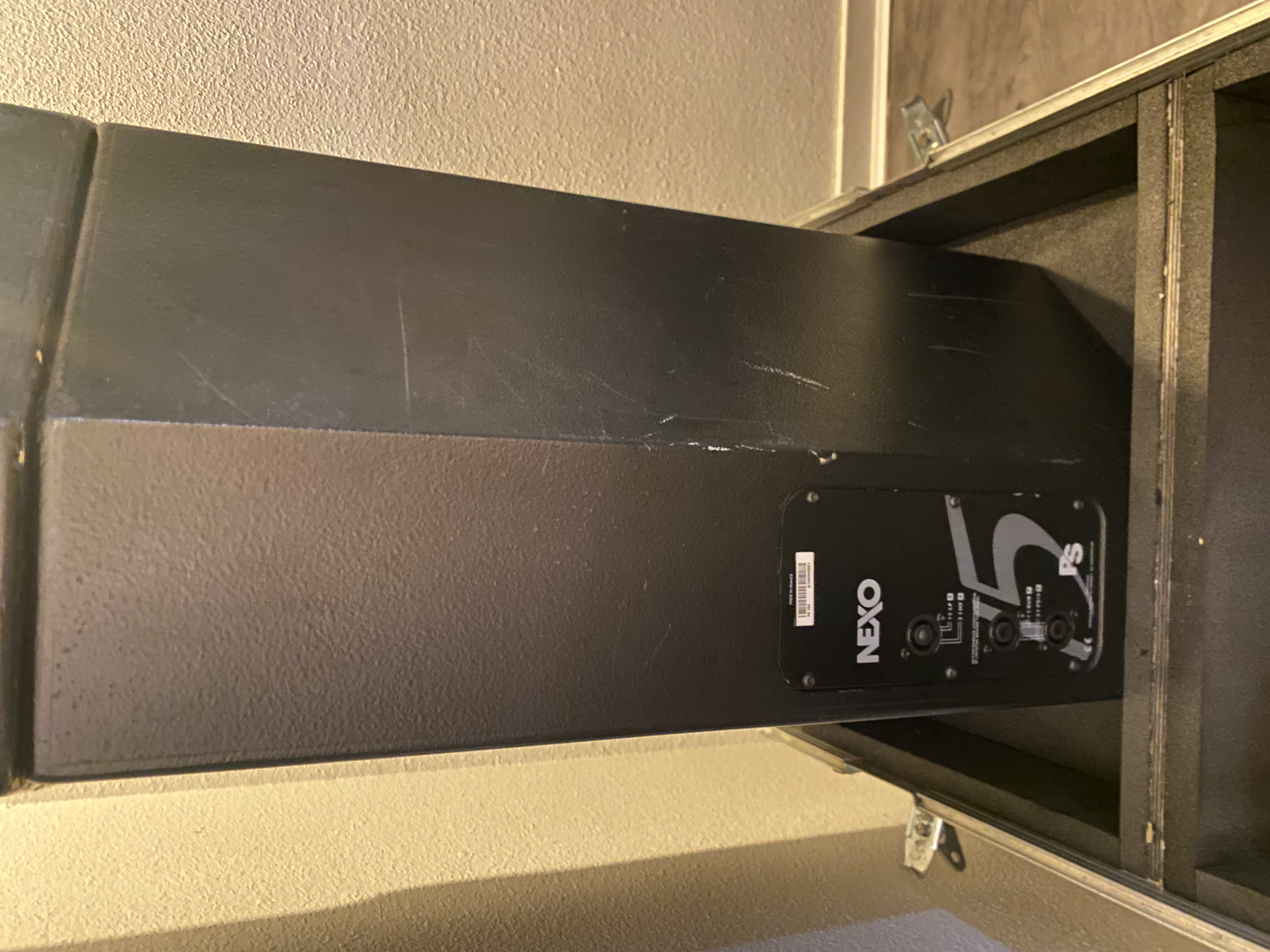 NEXO PS15 - 2 - BACK