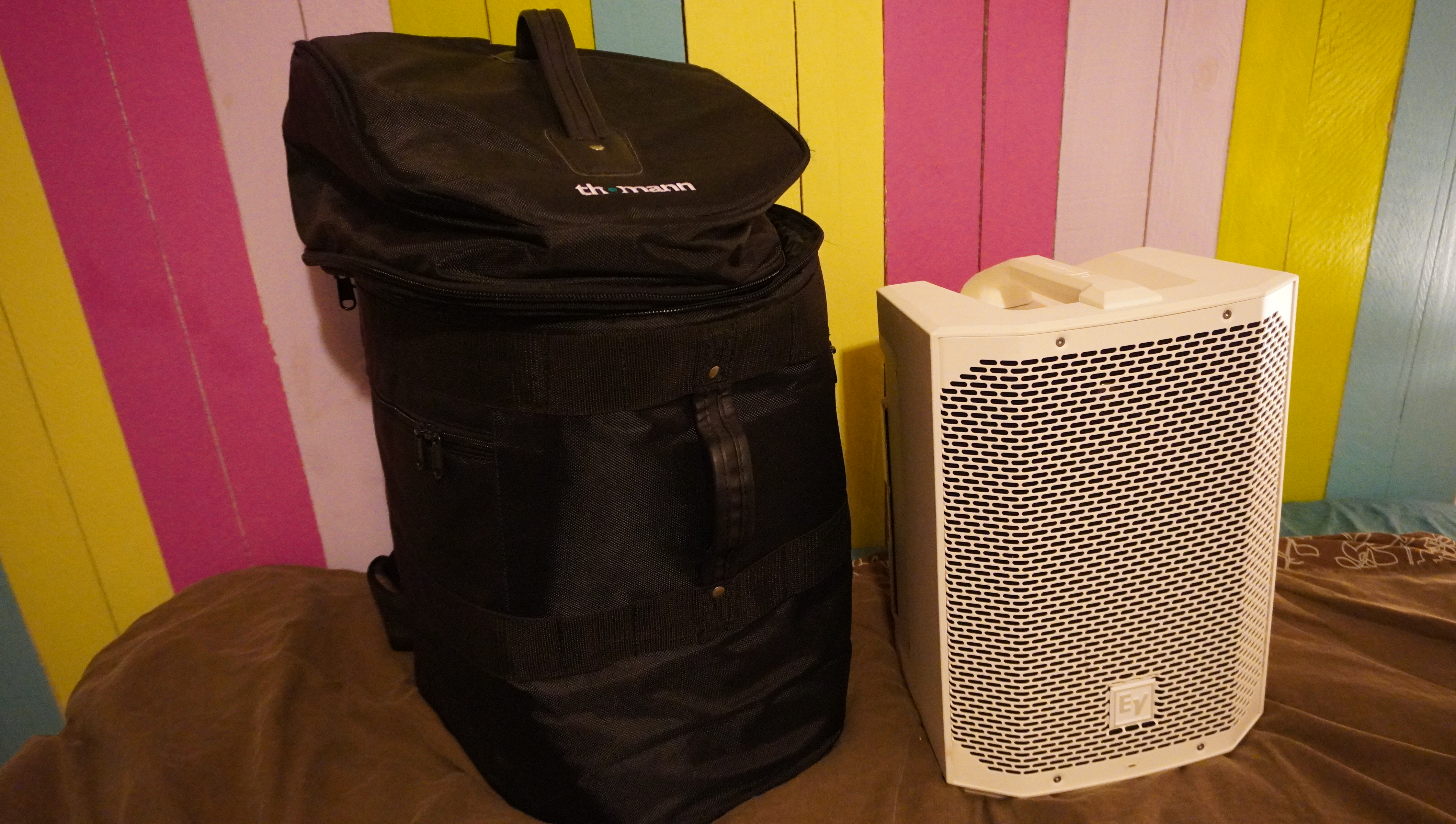 Sono Enceinte portable Electro Voice Everse 8 blanche + sac à dos Thomann