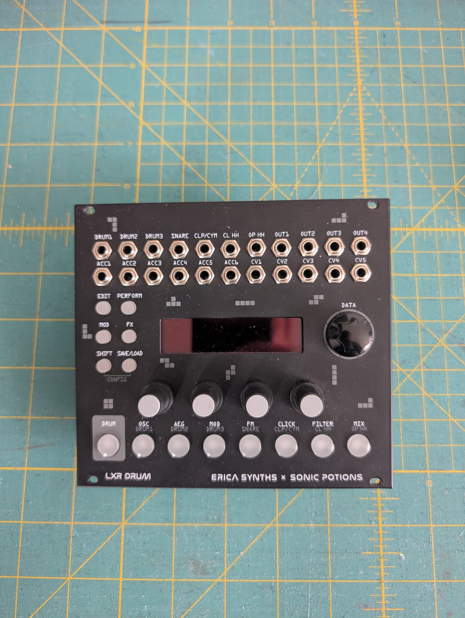 Vends Erica LXR02 eurorack + boite