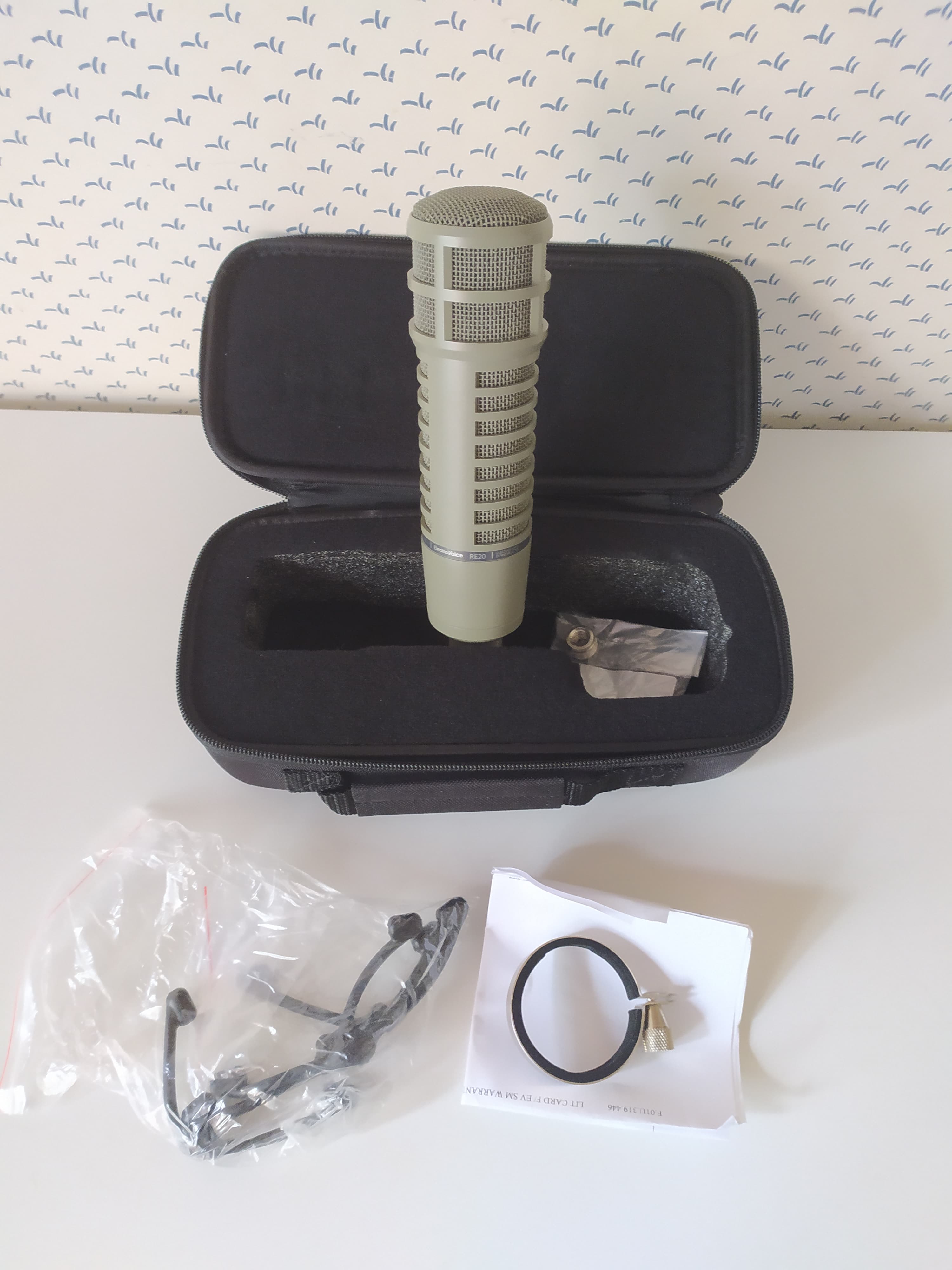 Micro Electro Voice RE 20 en état neuf