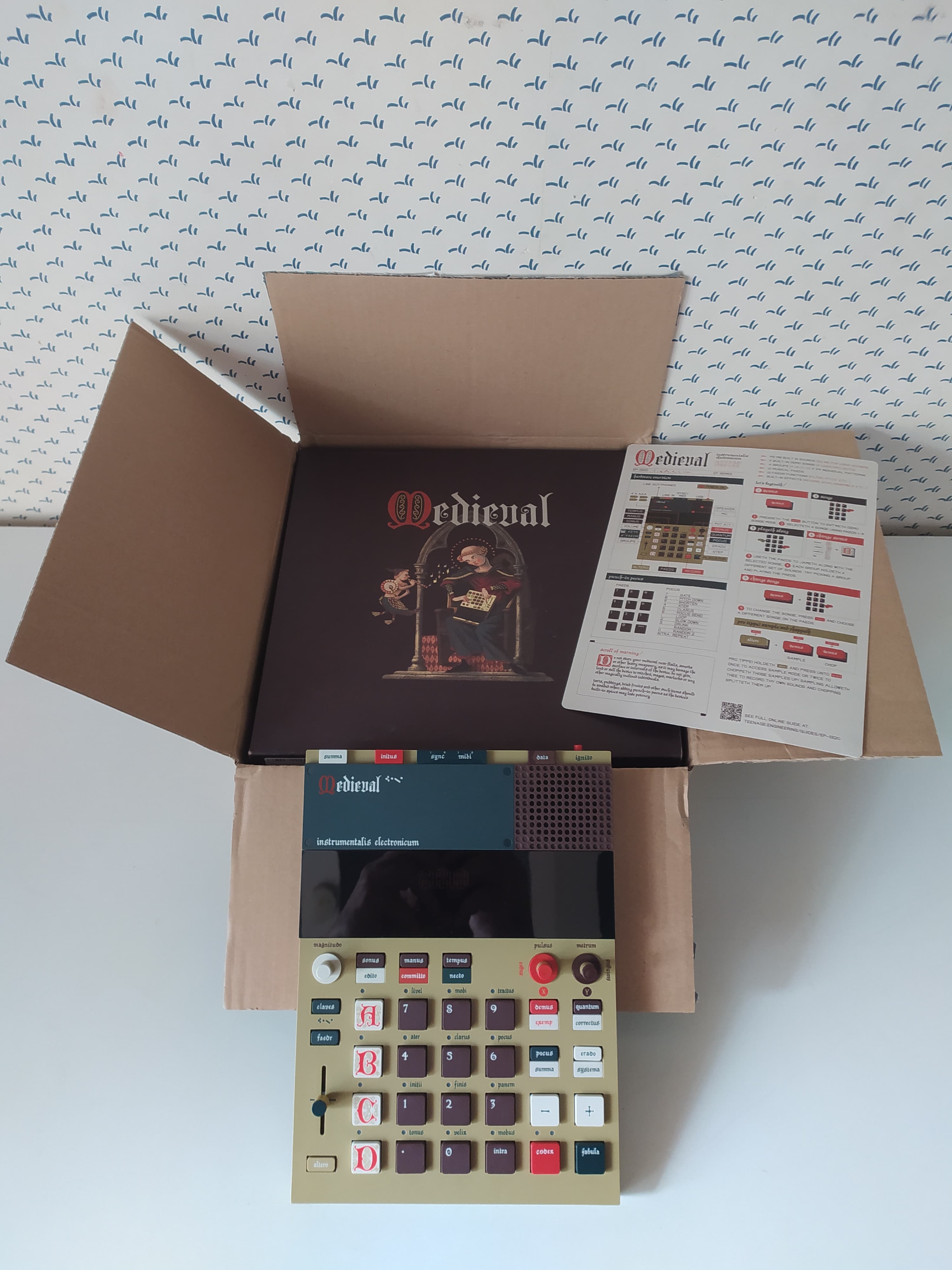 Teenage Engineering EP-1320 Medieval en boîte superbe état