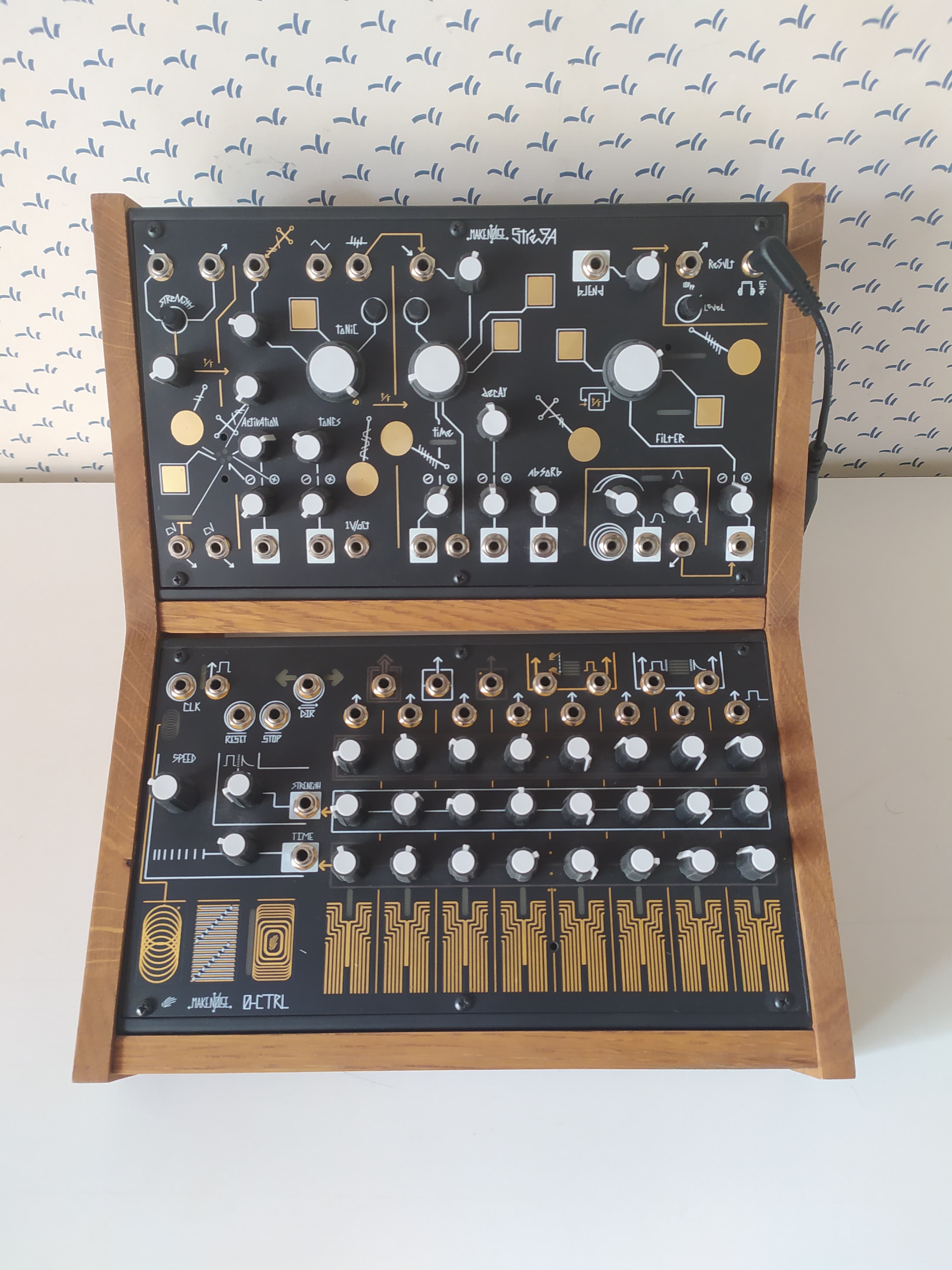 Make Noise Strega + 0-ctrl + Stand bois noyer NEUF