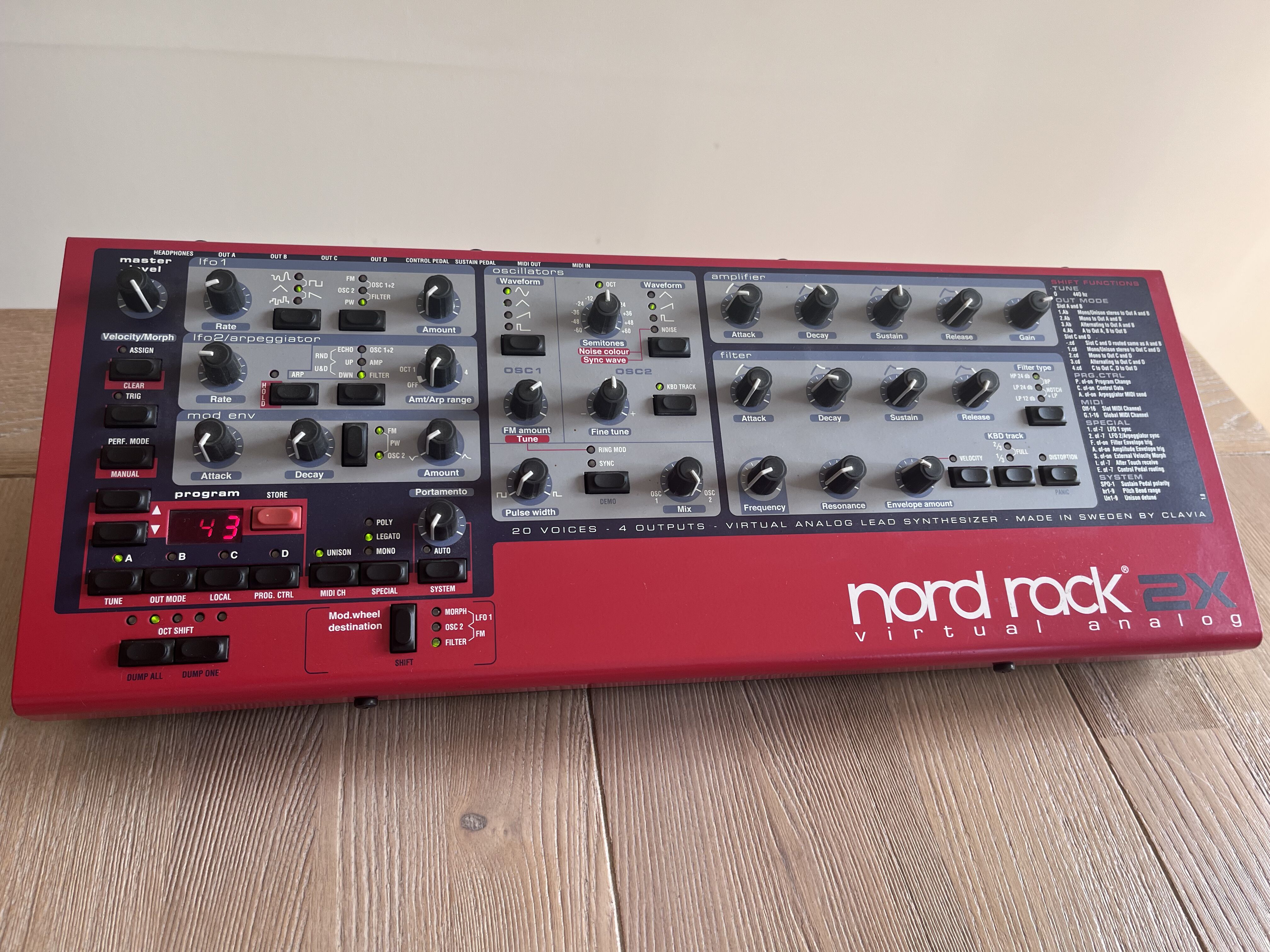  Clavia Nord Rack 2X