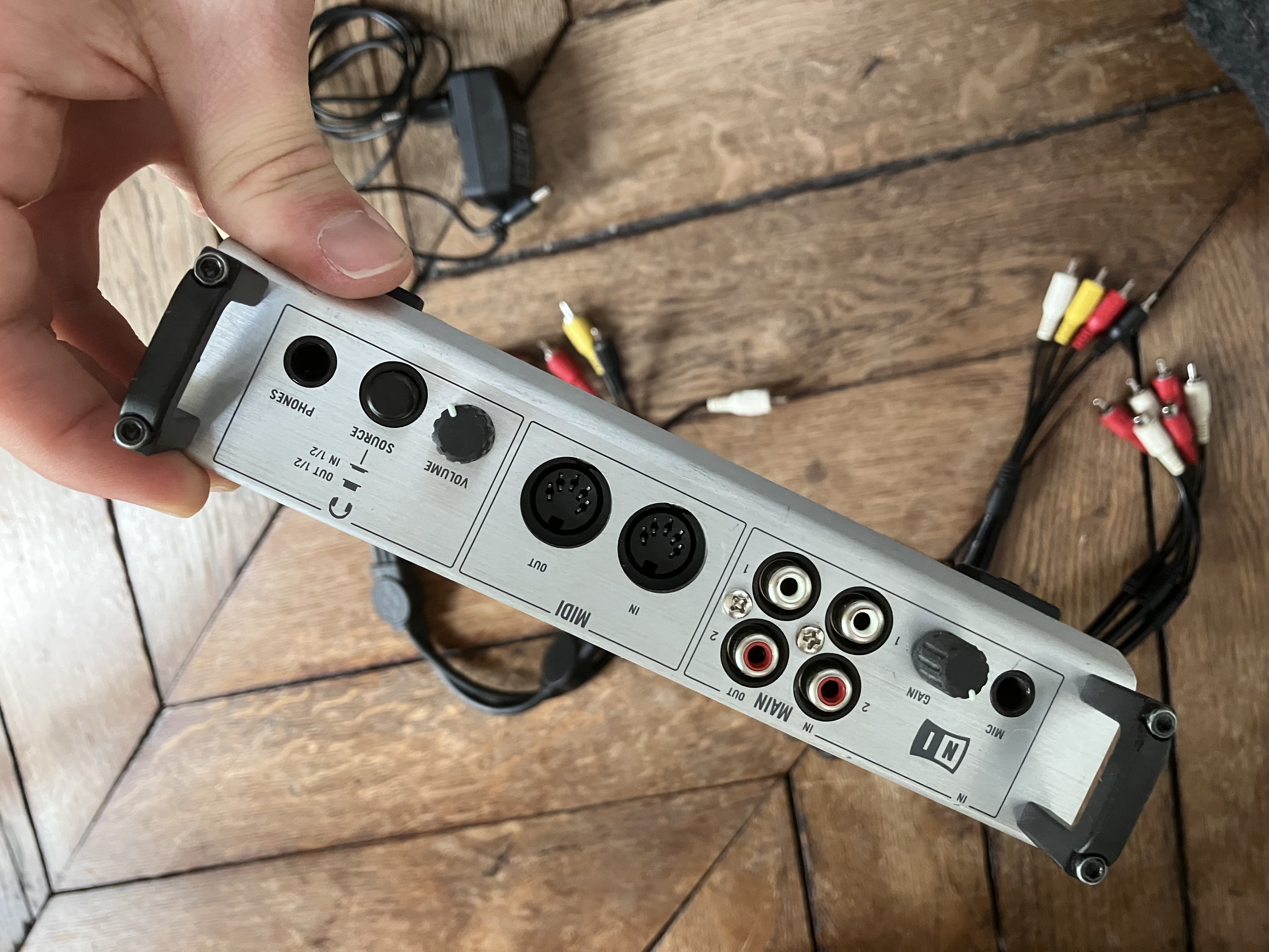 Native Instruments Traktor Audio 10 (8638)