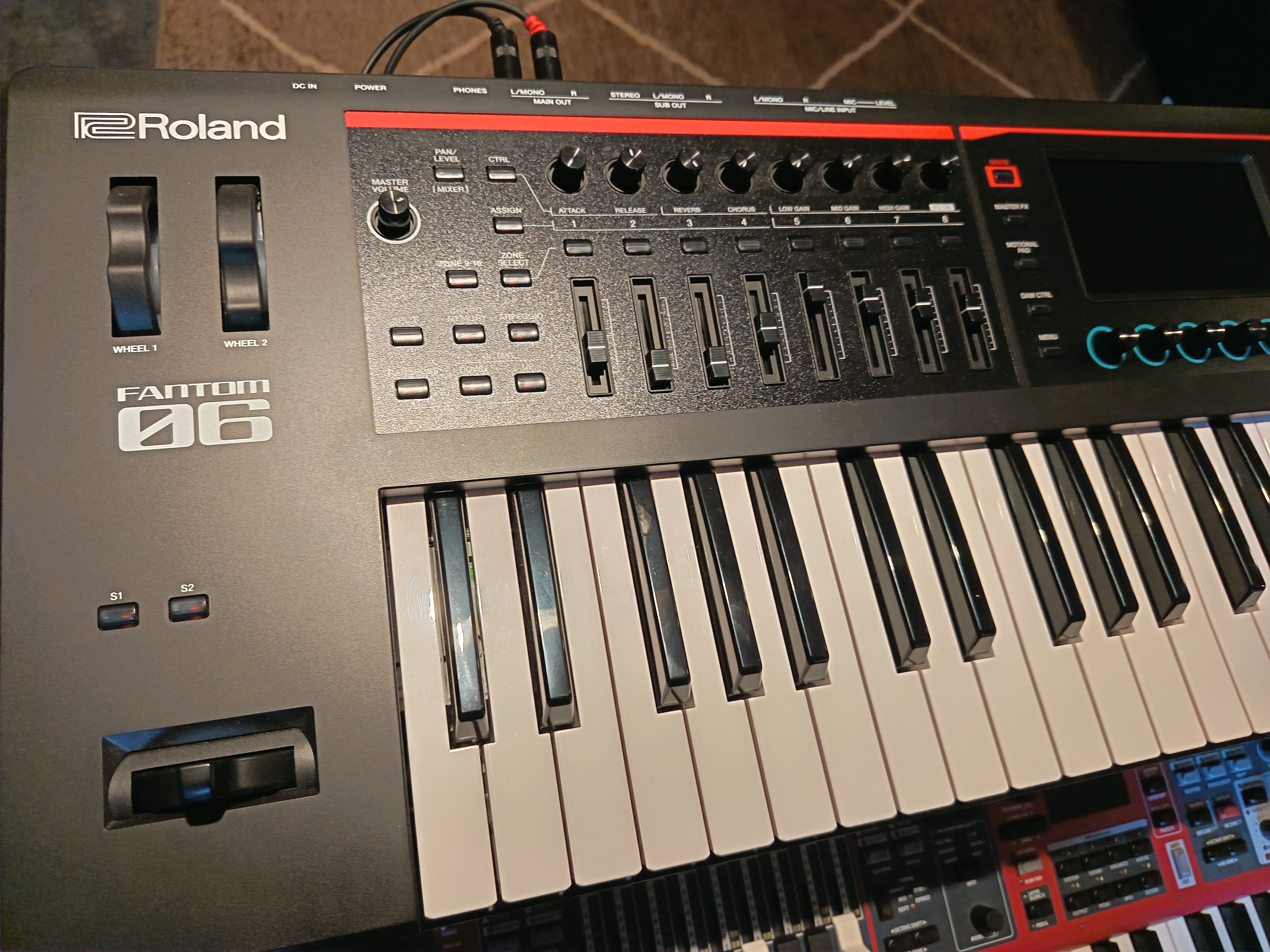 Vends Roland Fantom 06