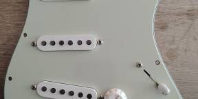 Pickguard pré-cablé avec micros cs 69 (Neuf)