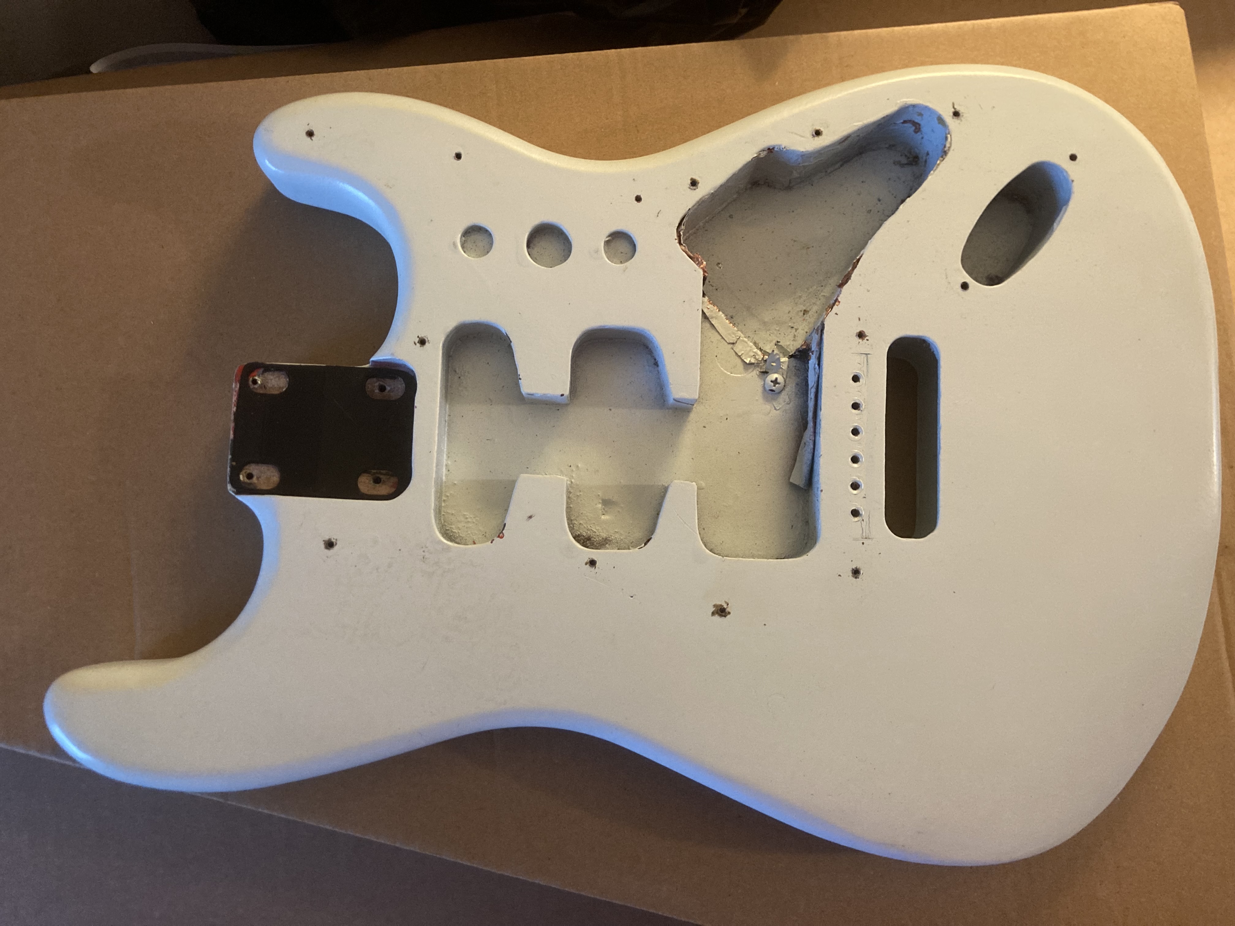 Corps Fender Stratocater