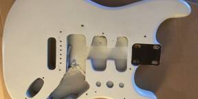 Corps Fender Stratocater