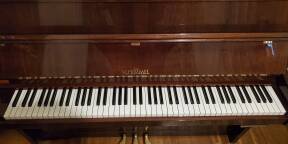 Piano Schimmel