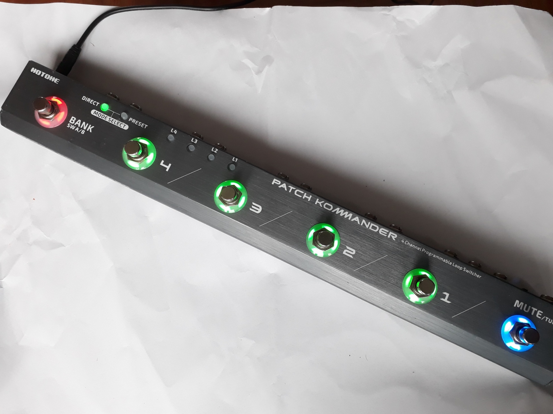 Switcher / looper guitare Hotone Audio Patch Kommander