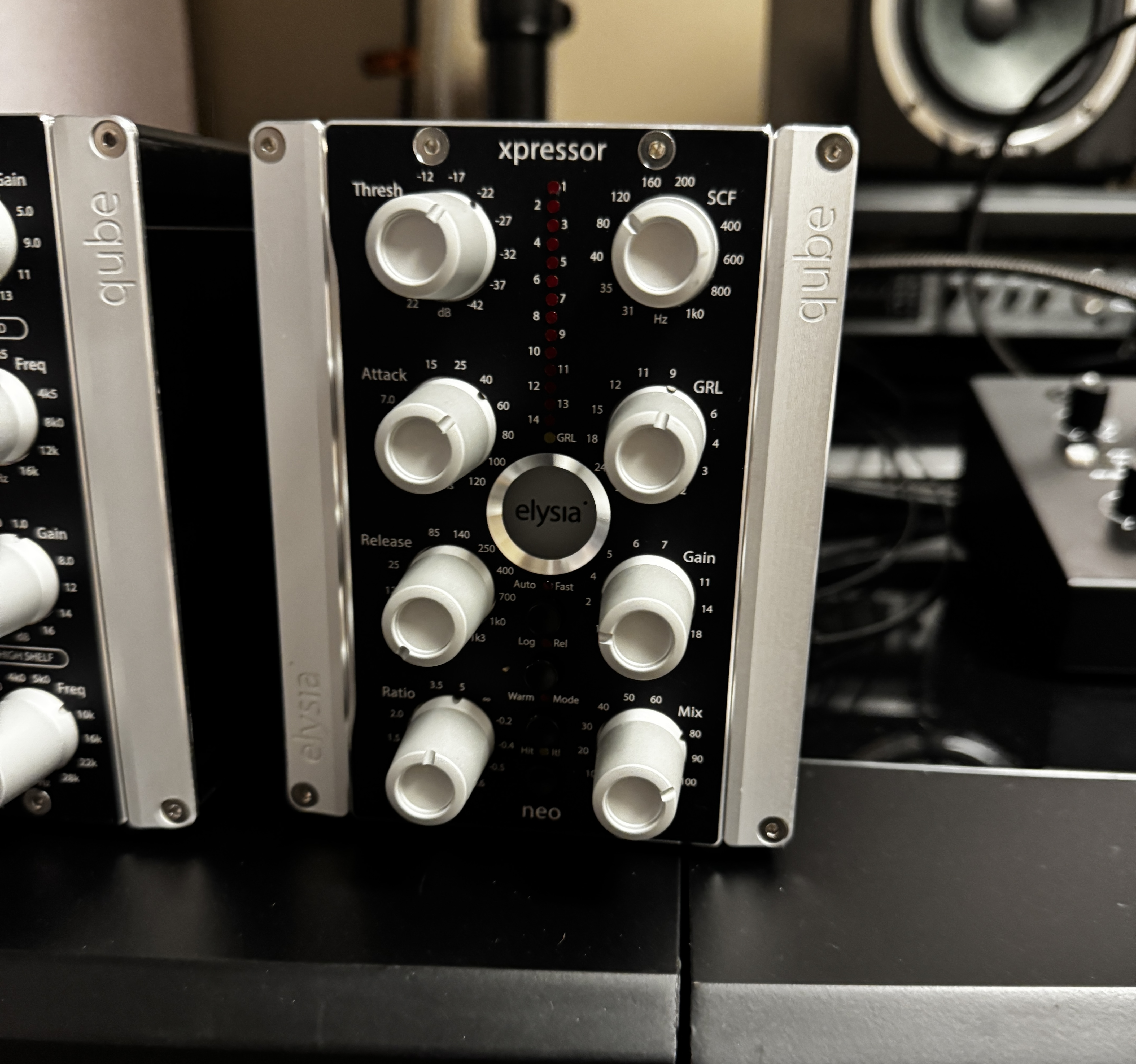 Vends Elysia Xpressor Neo Qube