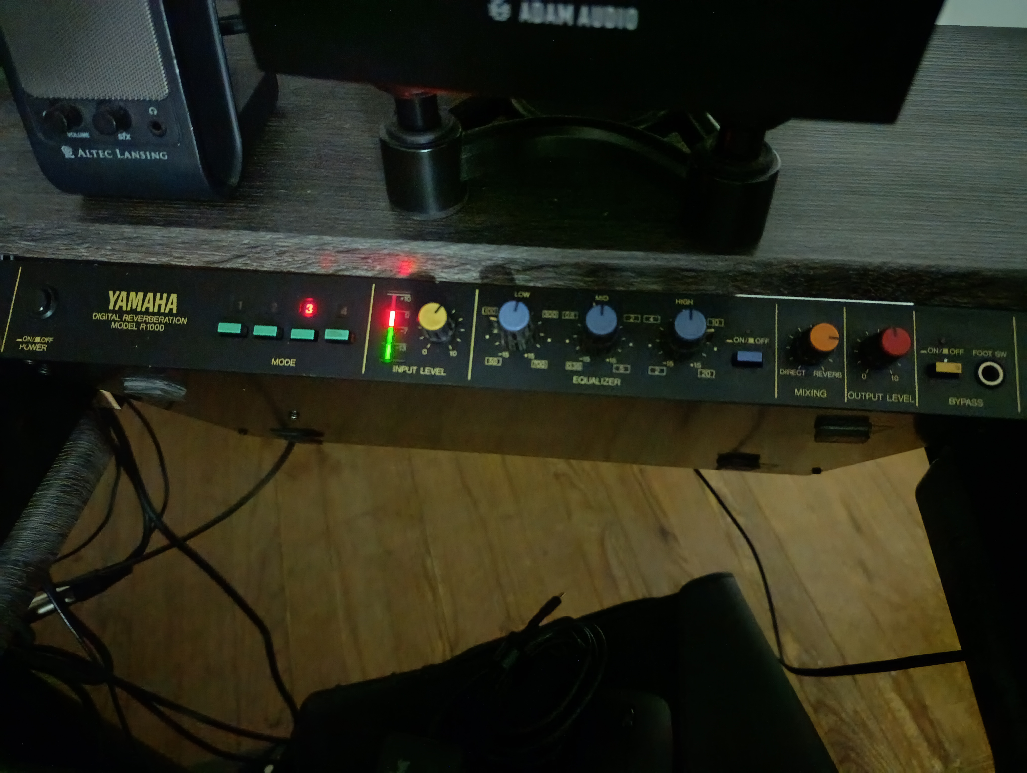 Vends YAMAHA R1000 (Réverbe digitale japonaise culte)