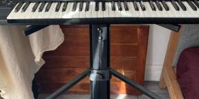 Stand deux niveaux Millenium KS-3000B