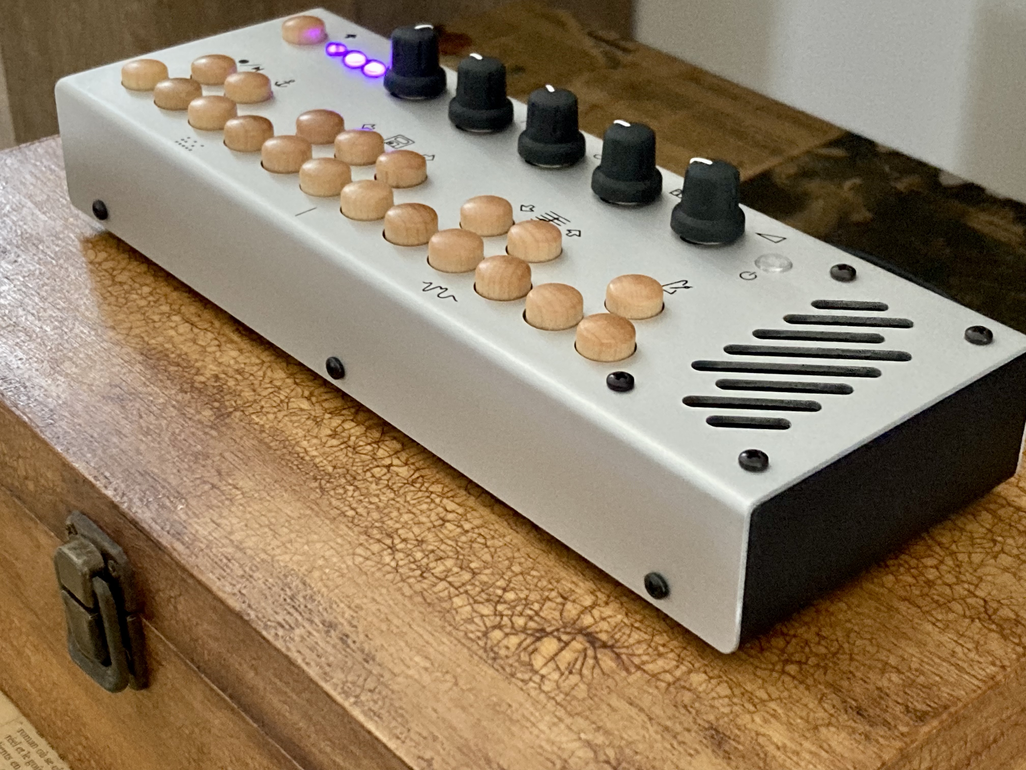 Vends Critter & Guitari Pocket Piano MIDI 201