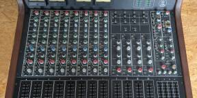 Console audio analogique Quest EAA 804 de 1983