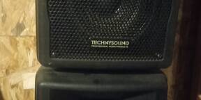 vend deux enceintes actives de la marque technysound 2x100 watts.