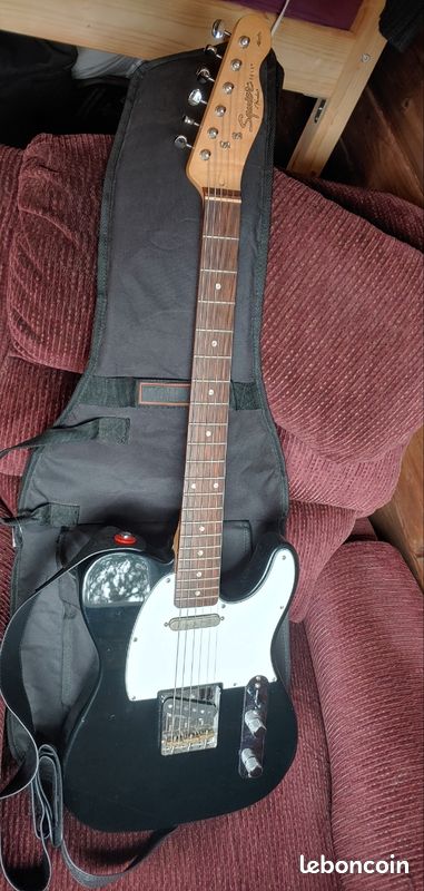 Squier Telecaster Affinity Guitare Électrique pack ampli housse