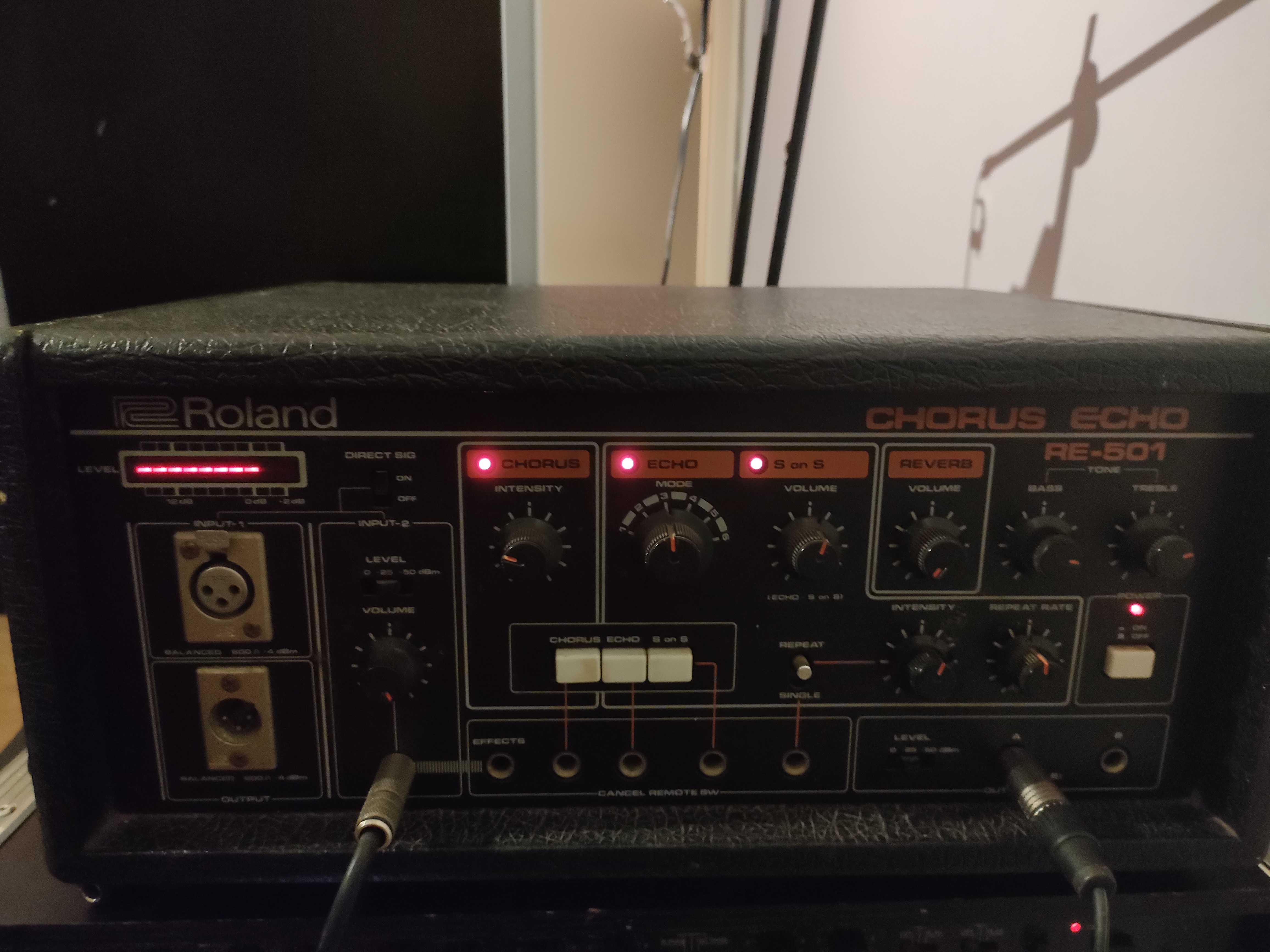 Vends t echo roland RE-501