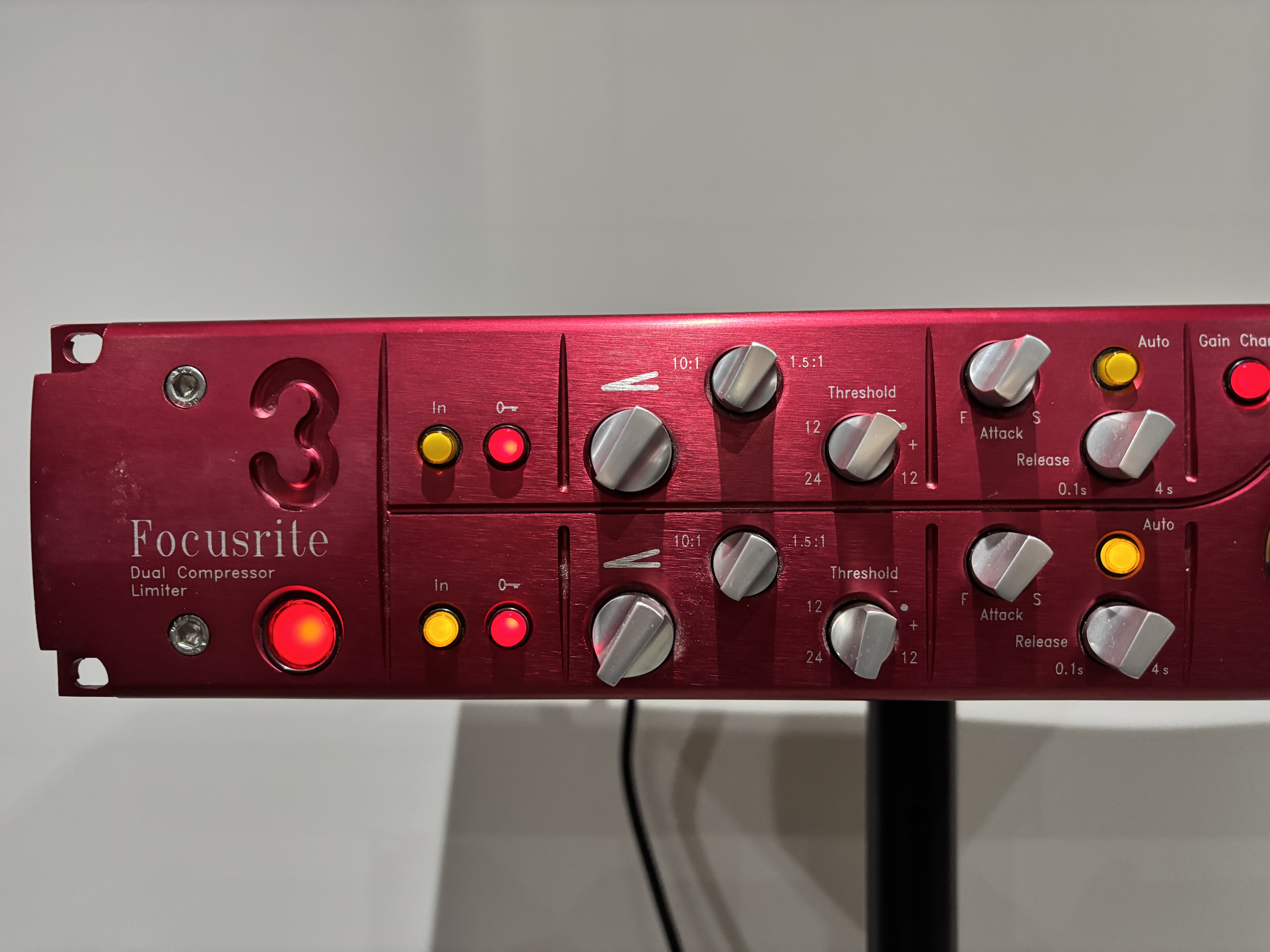 Focusrite Red 3 Dual Compressor/Limiter 