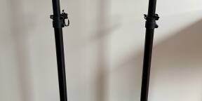 Vends paire de pieds d'enceintes Millenium