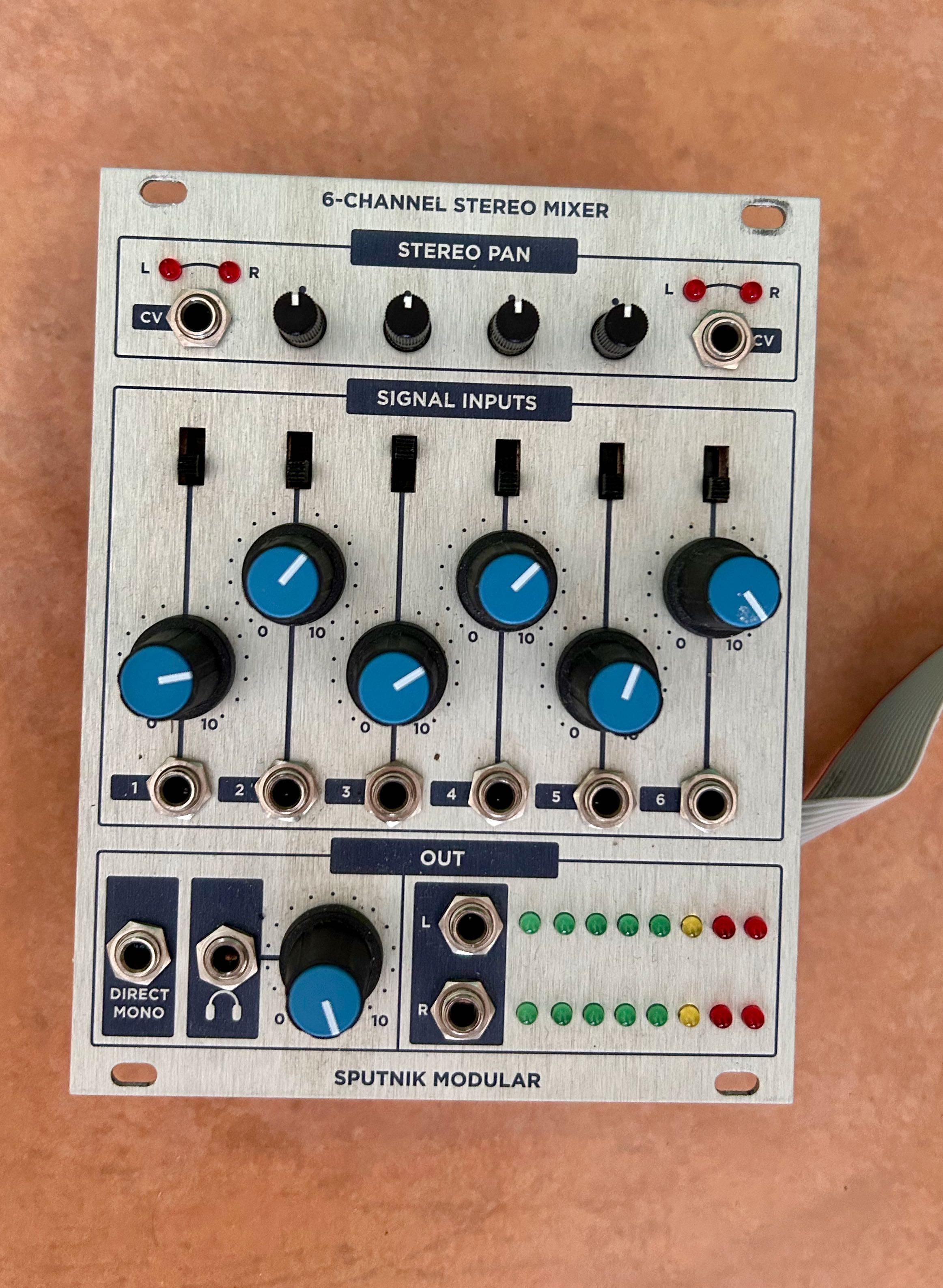 Sputnik Modular 6 Channel Stereo Mixer 