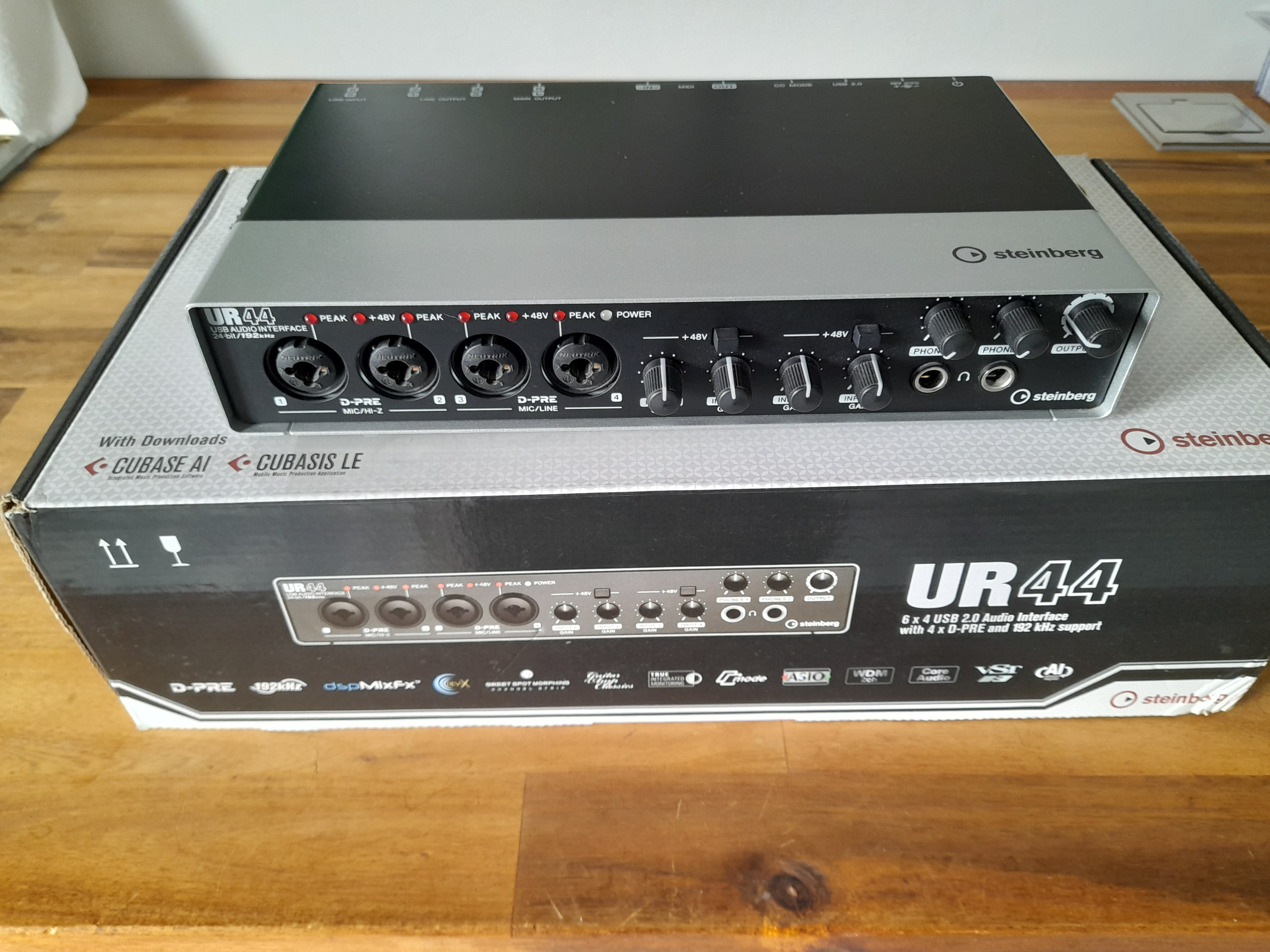 Steinberg UR44  comme neuve 