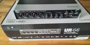 Steinberg UR44 comme neuve