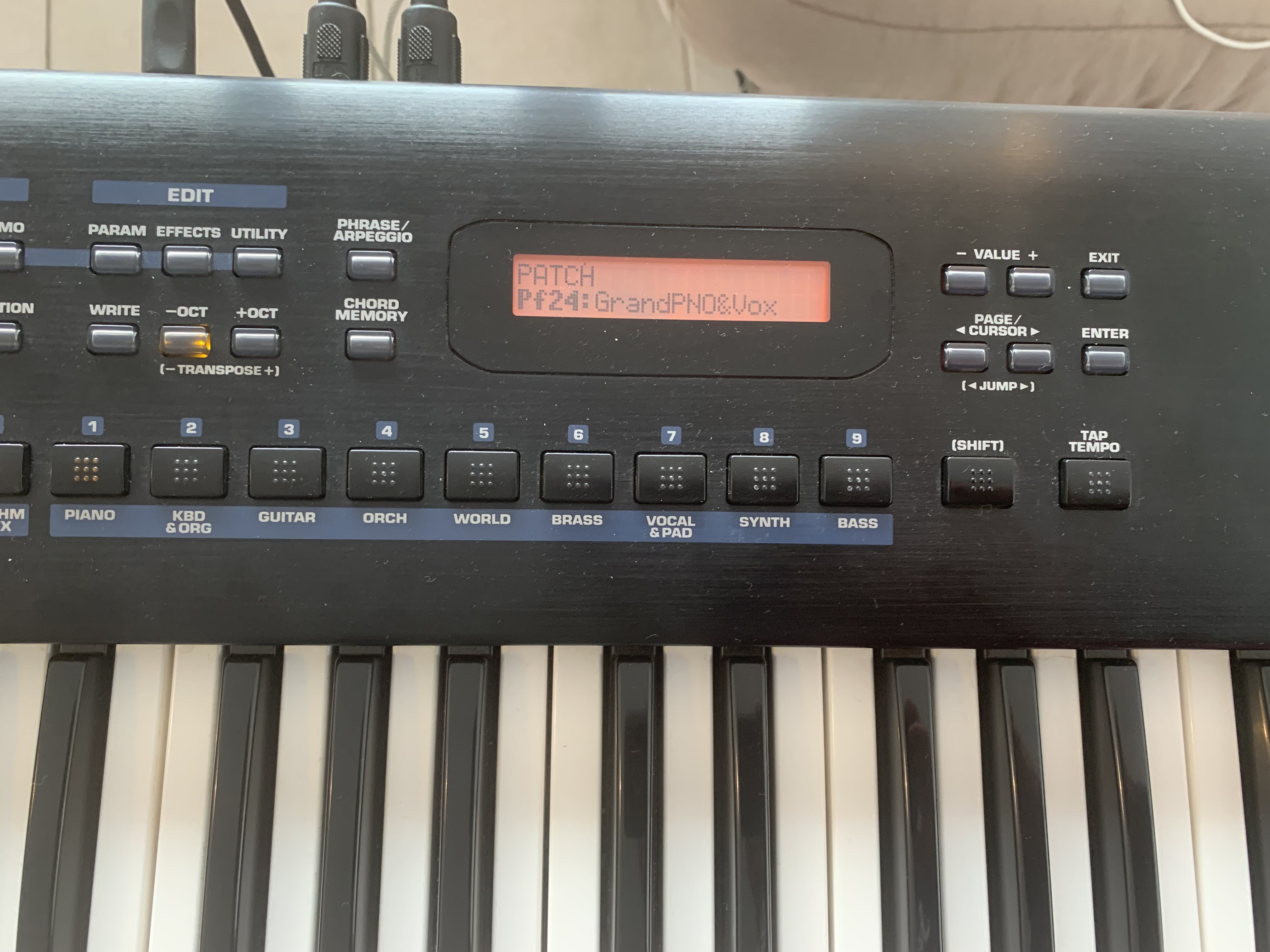 Synthétiseur Roland Juno‑D 