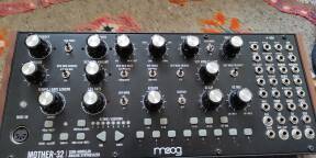 Moog mother 32