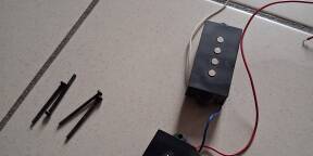 Micros d'une précision Squier (années 90)