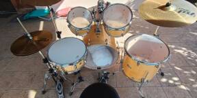 Vends Batterie Yamaha Custom Stage Studio très peu servie