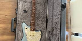 Fender Vintera '60S Jazzmaster + étui Fender