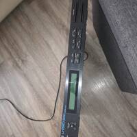 Roland U220 avec 2 cartes