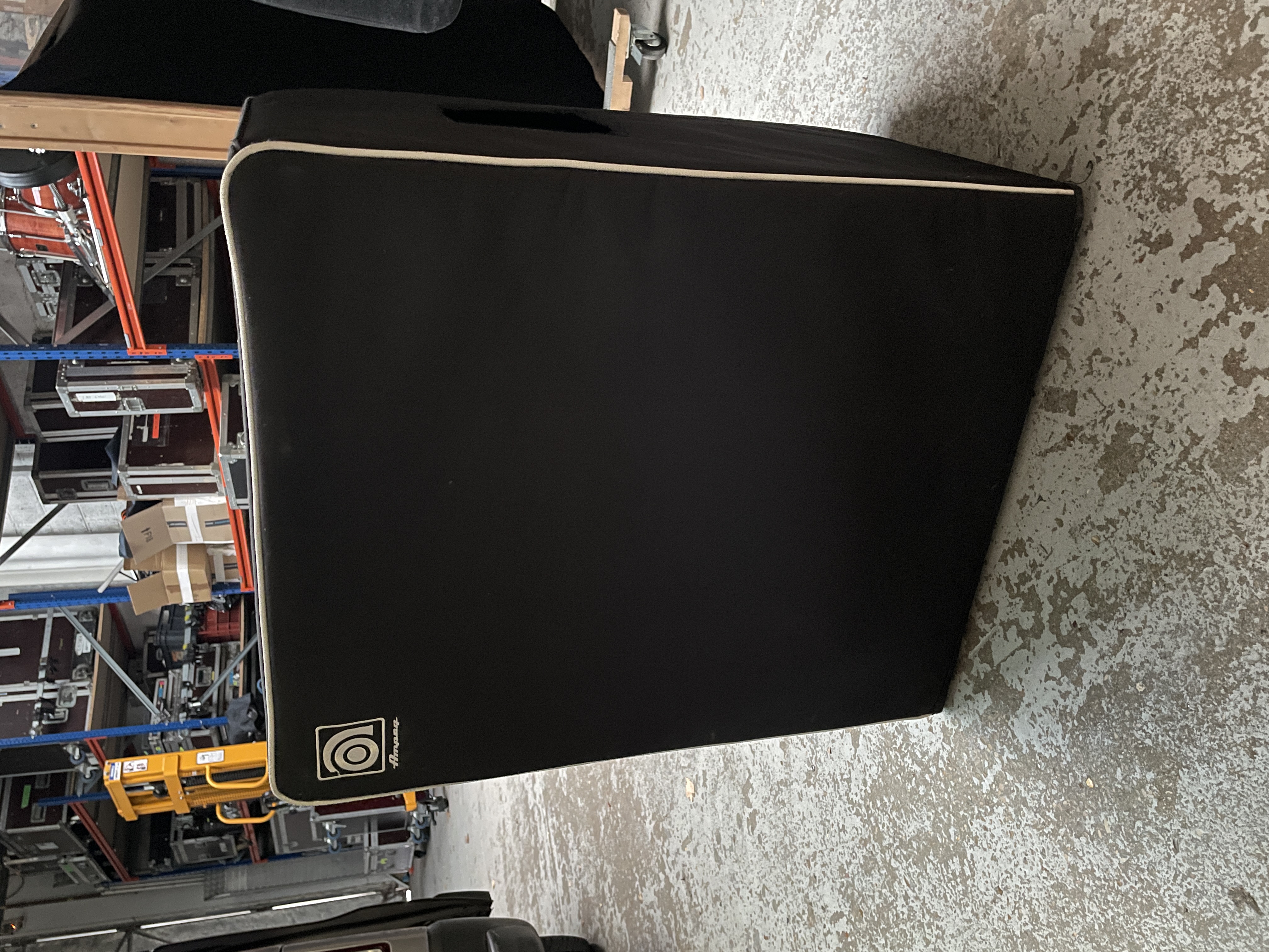 Ampeg 410 HLF + housse