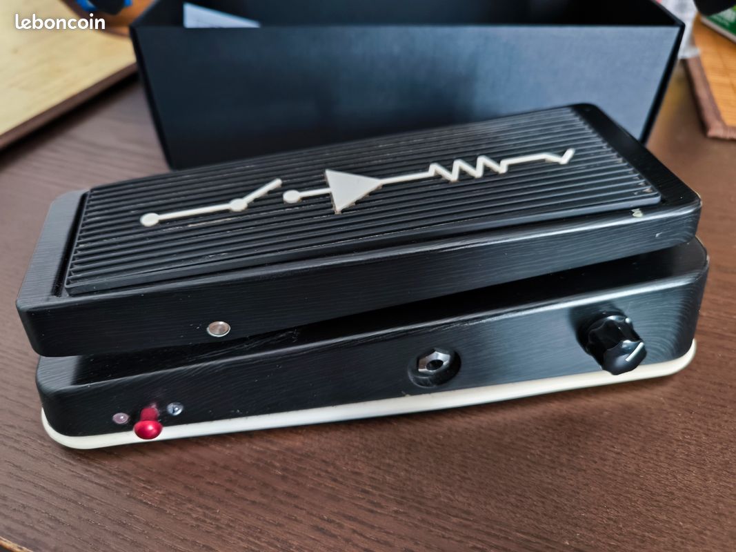 Vends Dunlop Audio Electronics MC404