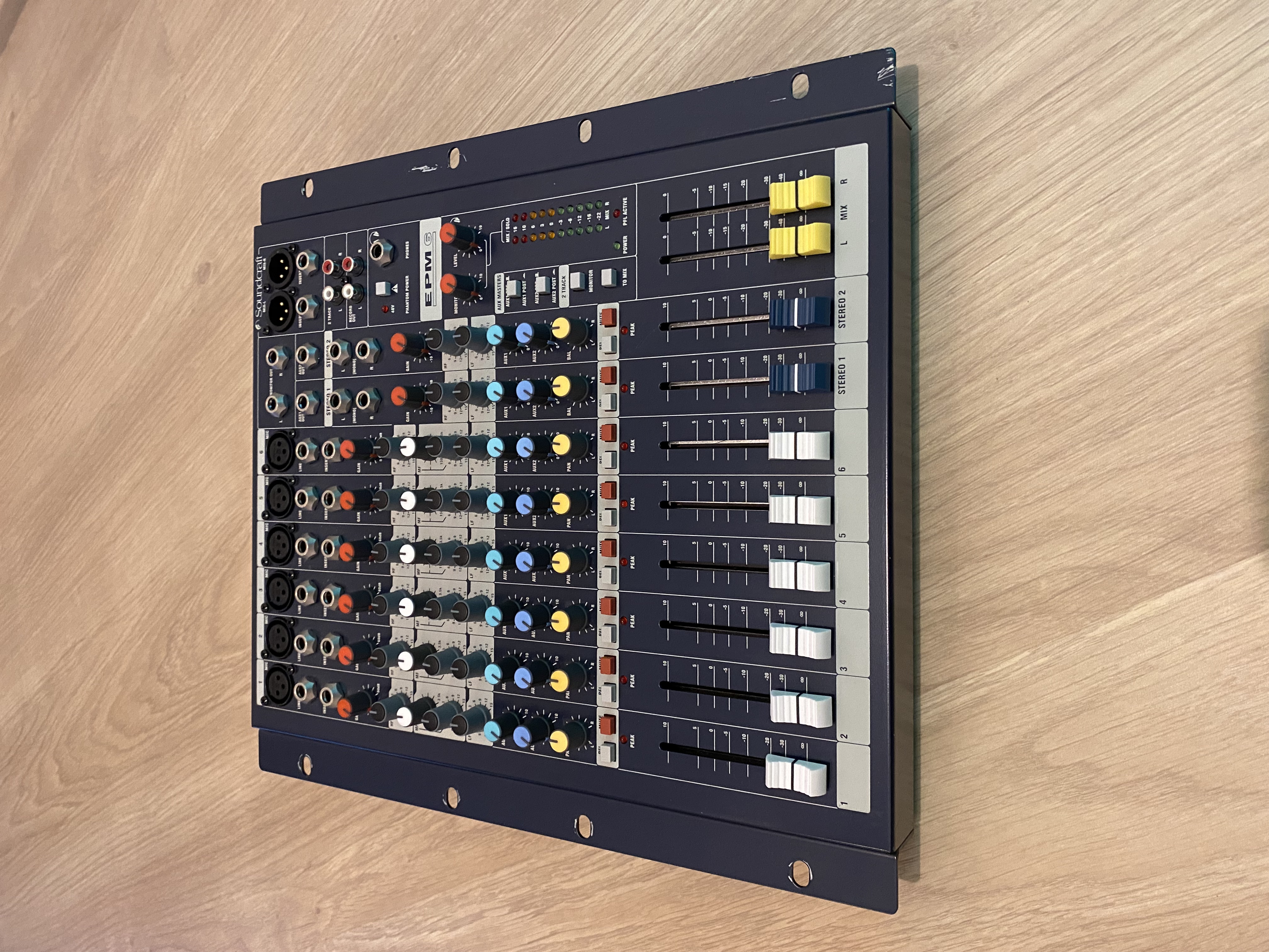 Soundcraft EPM6