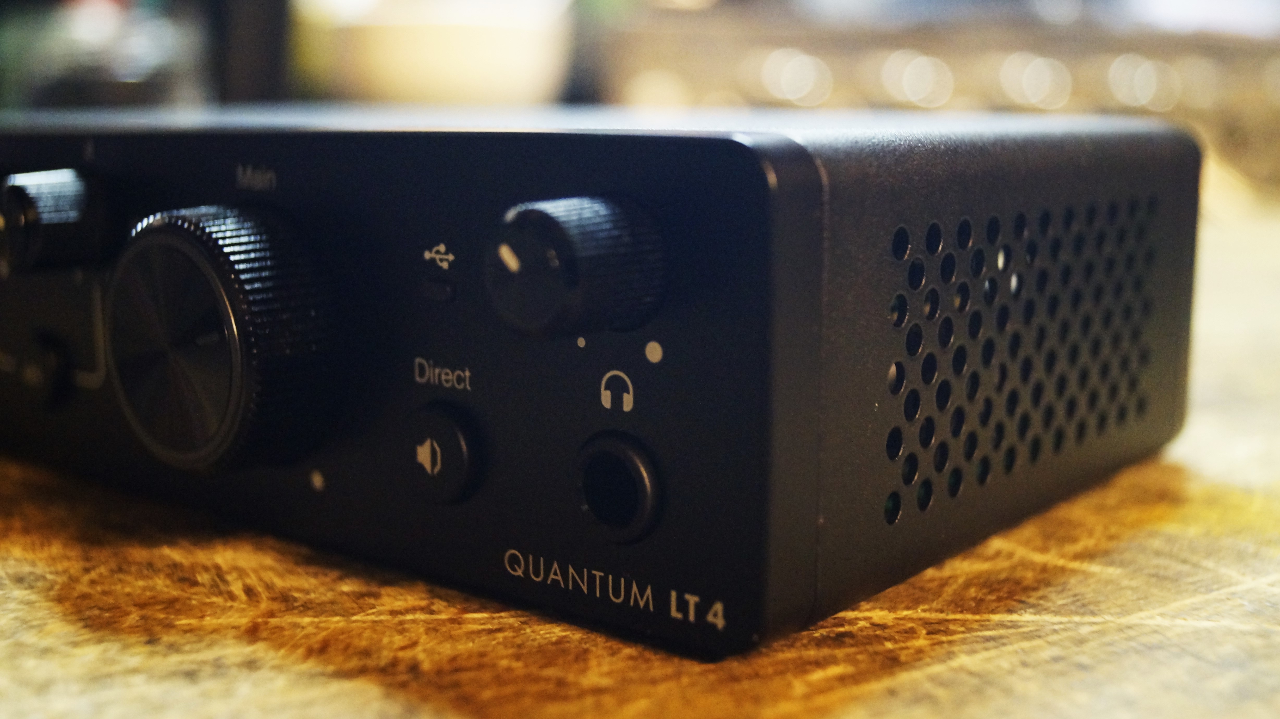 FenderQuantumLT4 Side