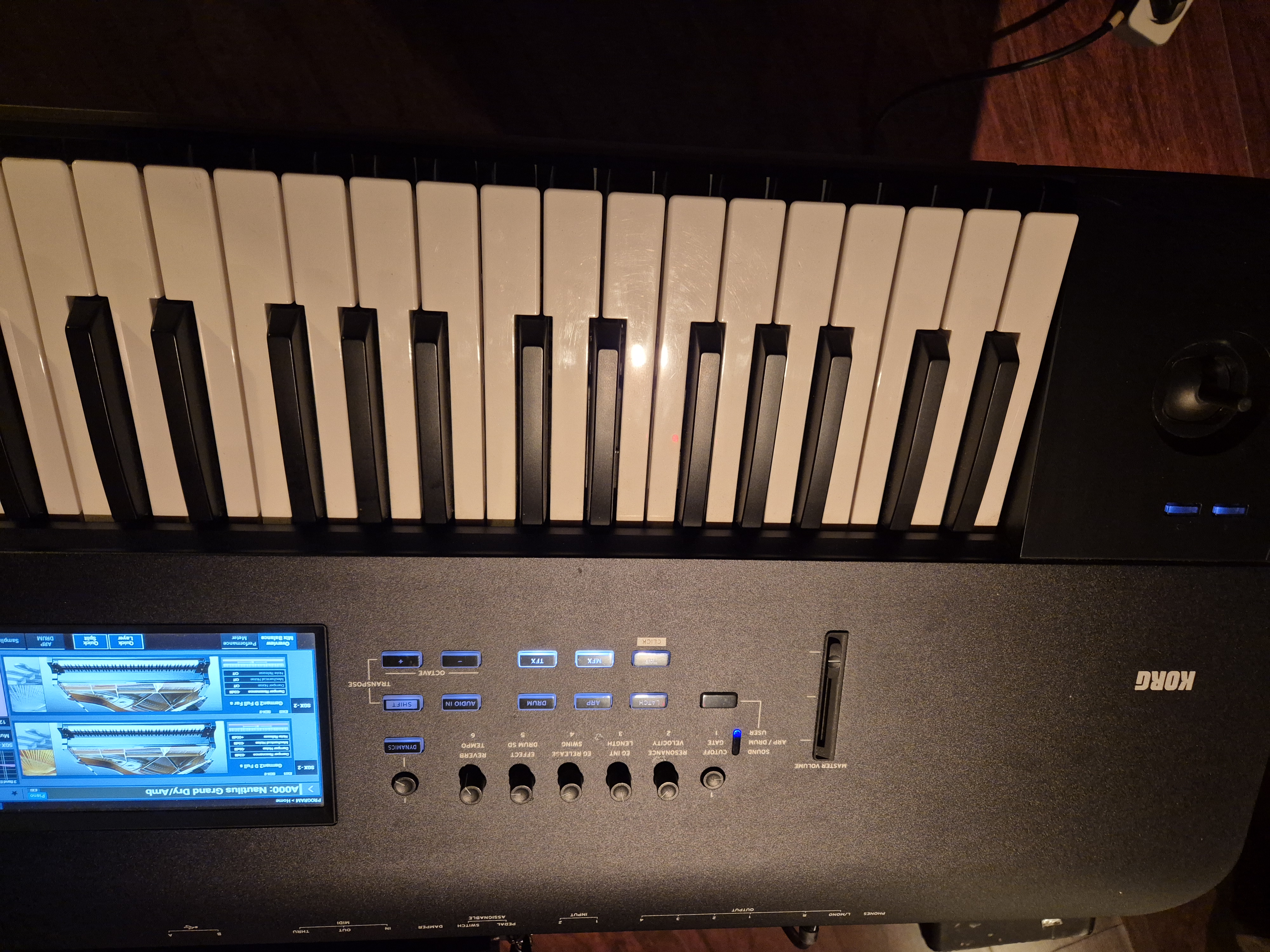 Vends clavier KORG Nautilus 61 touches