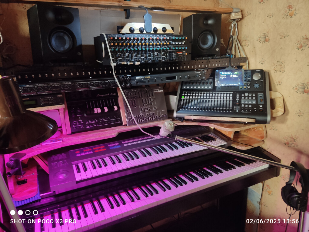 6768120.jpg 6768120.jpg